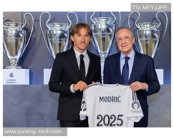 皇马官方宣布续约卢卡斯!中场核心将留队至2025年